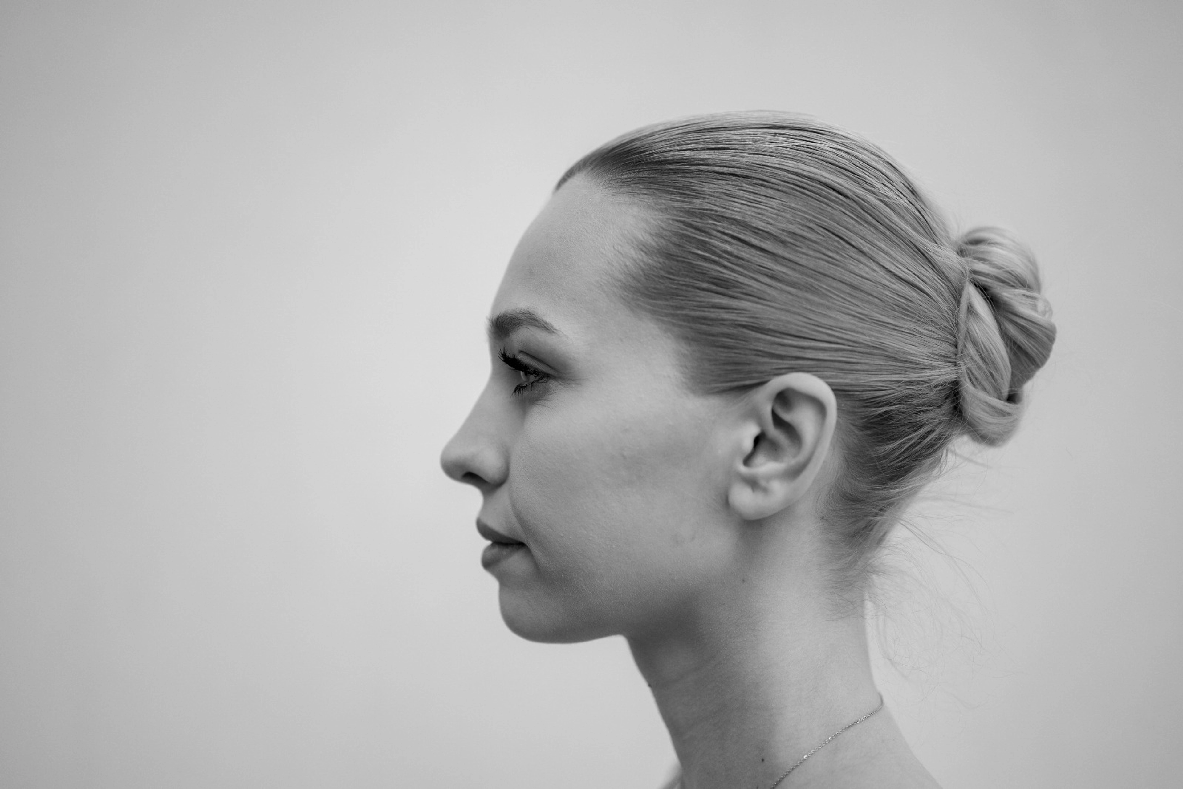 Dr. Andreea Duțu, medic stomatolog și chirurg maxilofacial